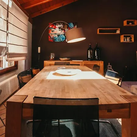 Casa Mira
