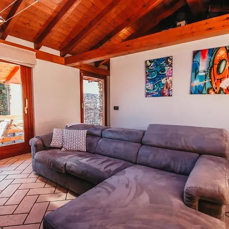 Casa Mira * Someraro